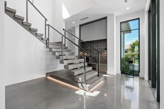 Black-Cable-Stairs-Juno