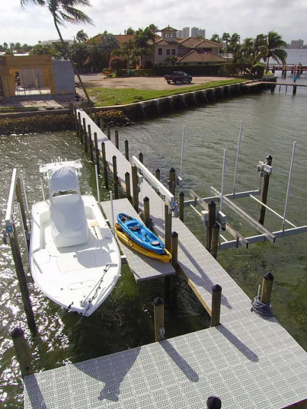 Platform-Boat-Lifts-north-palm